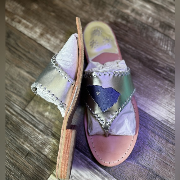 Jack Roger sandals with embroidered South Carolina in the top. - Picture 5 of 5